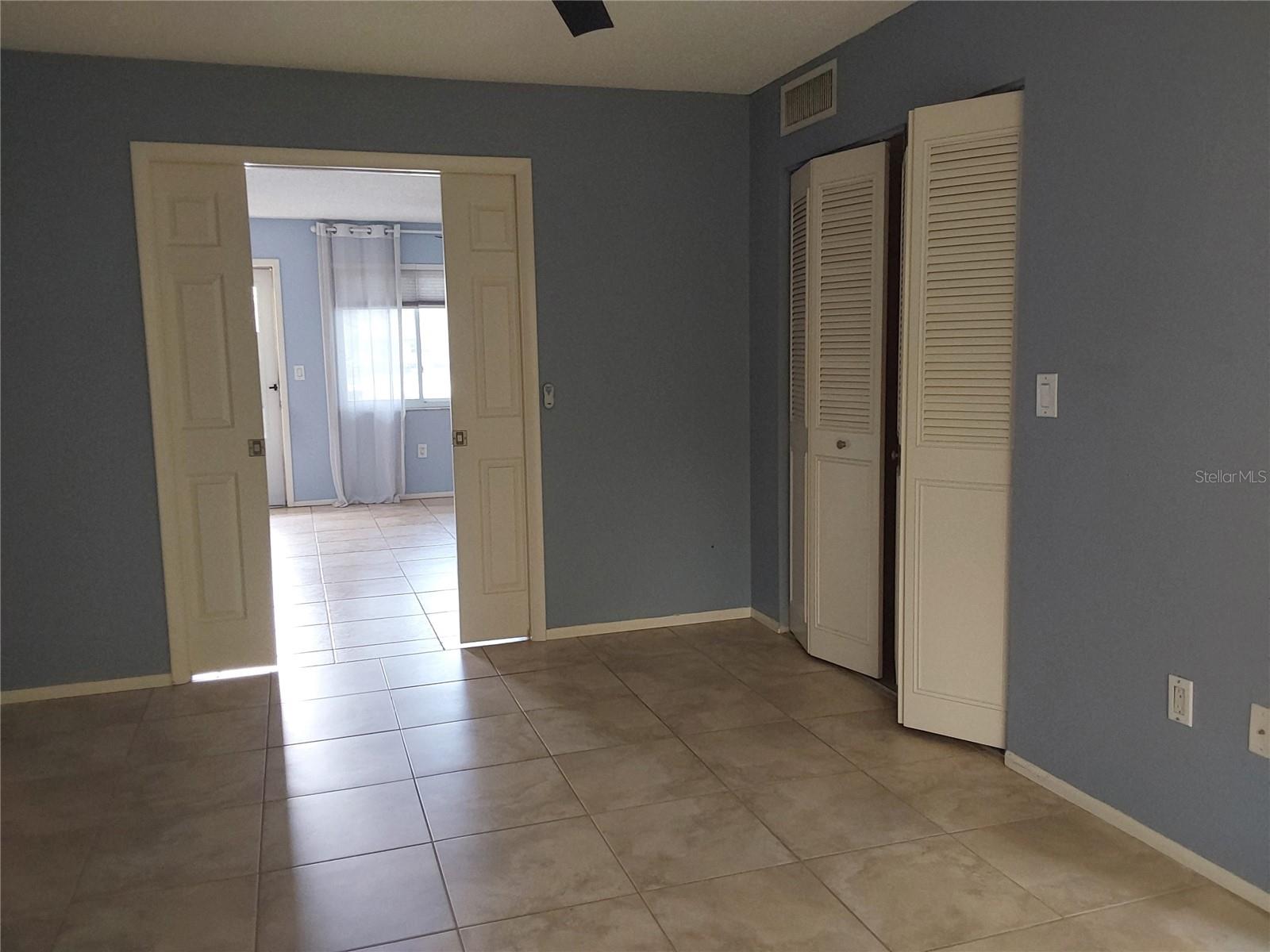 4210 IRONWOOD CIR #107J