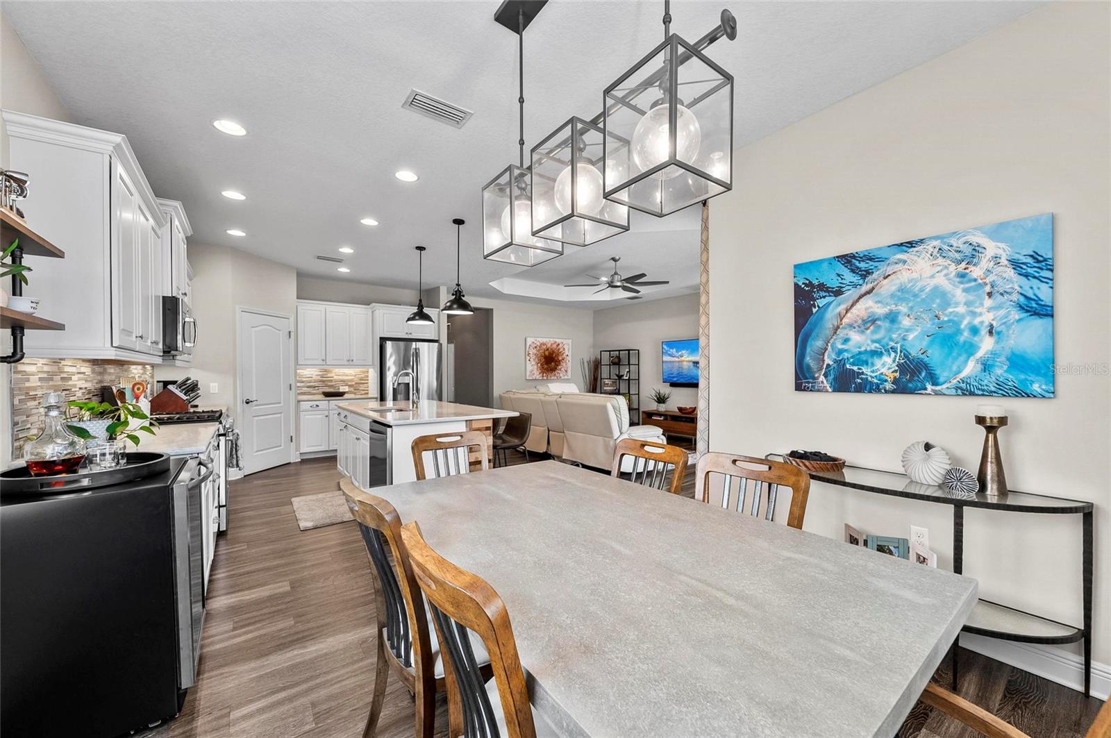 6908 WHITE WILLOW CT