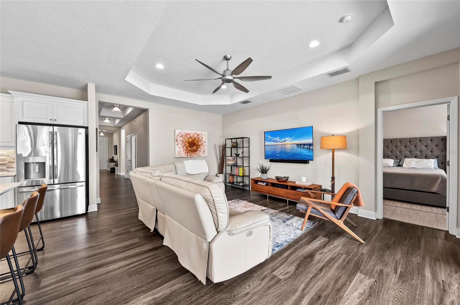 6908 WHITE WILLOW CT