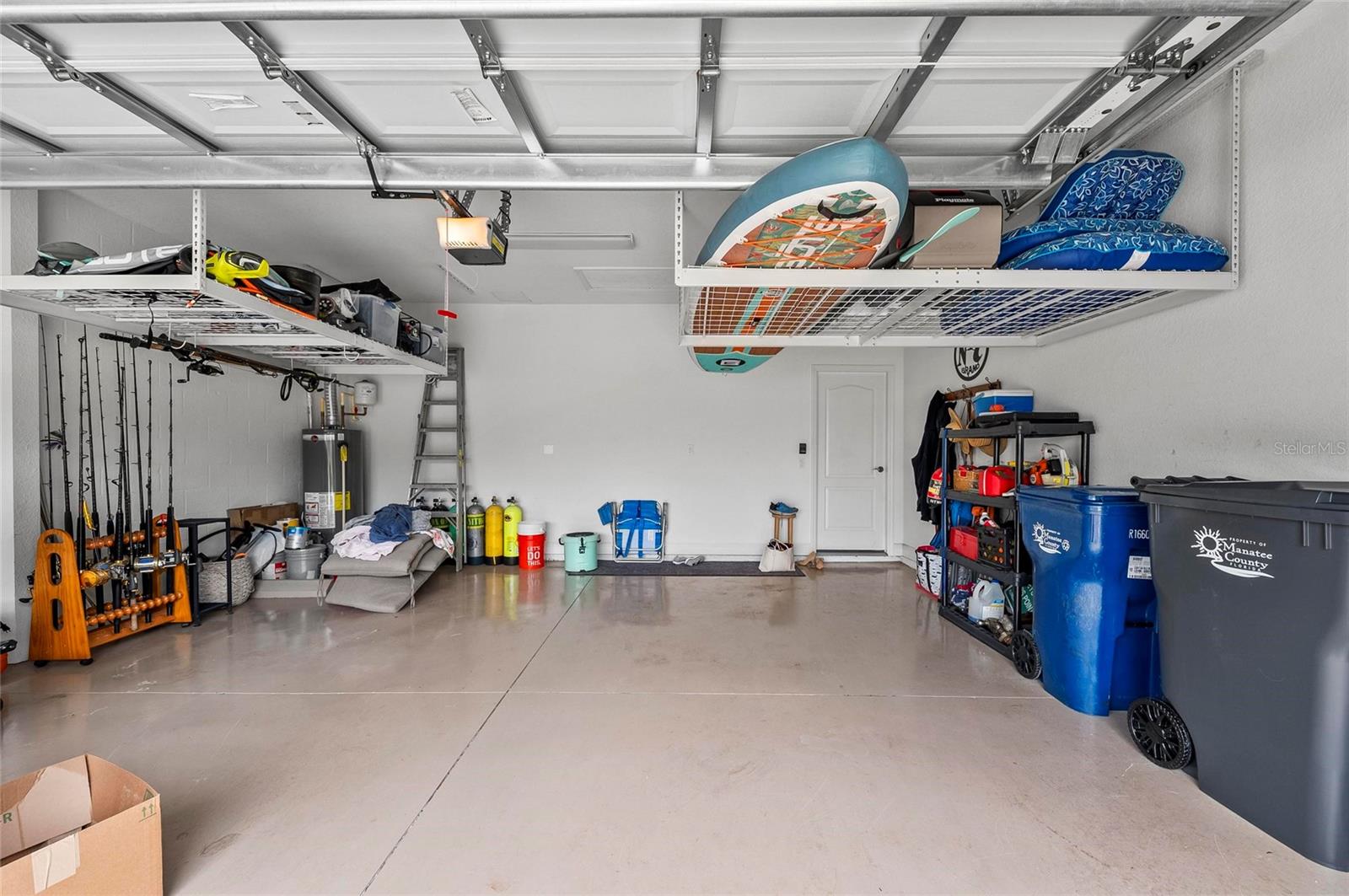 6908 WHITE WILLOW CT