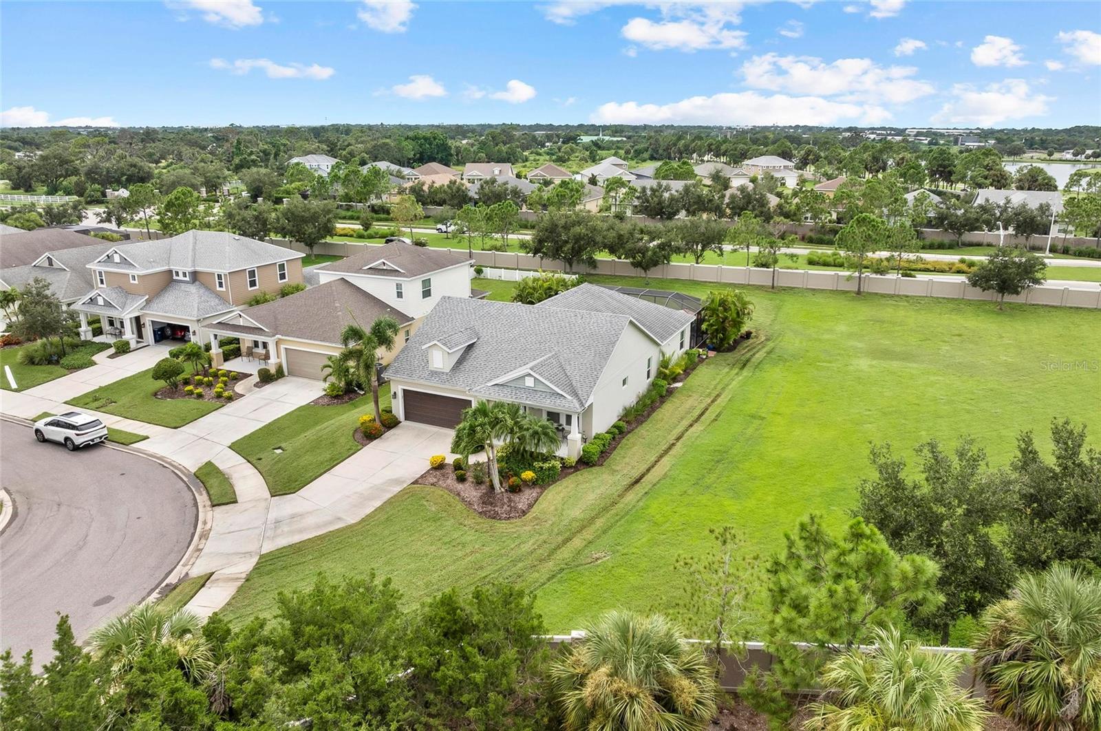 6908 WHITE WILLOW CT