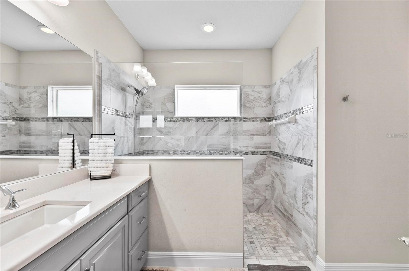 6908 WHITE WILLOW CT