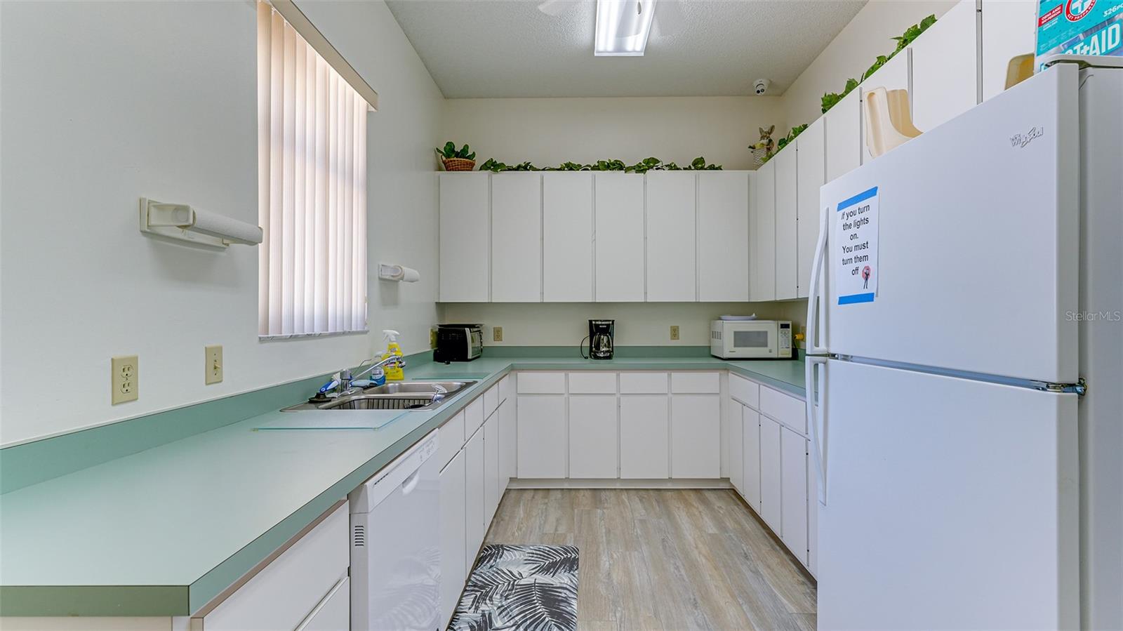 5366 CHRISTIE ANN PL #19