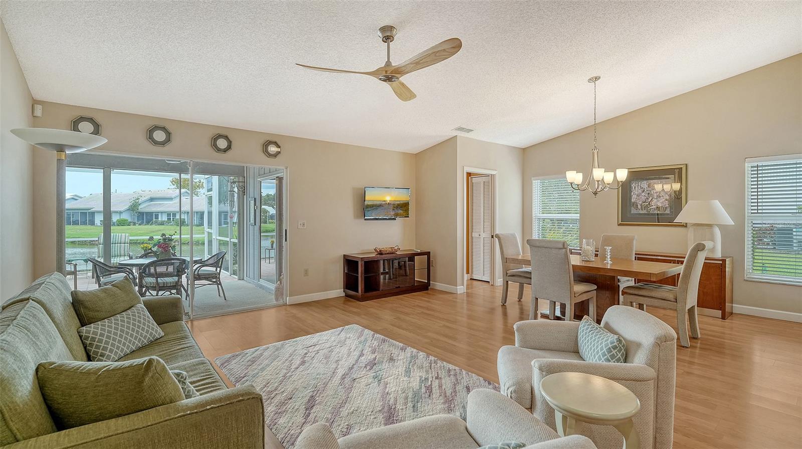 5366 CHRISTIE ANN PL #19