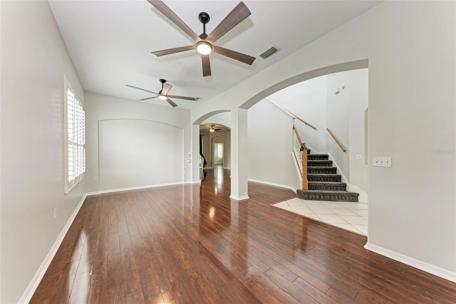 6422 BLUE GROSBEAK CIR