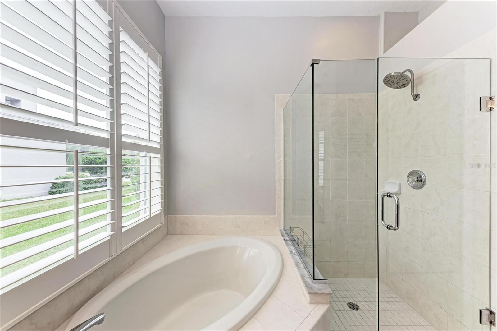 6422 BLUE GROSBEAK CIR