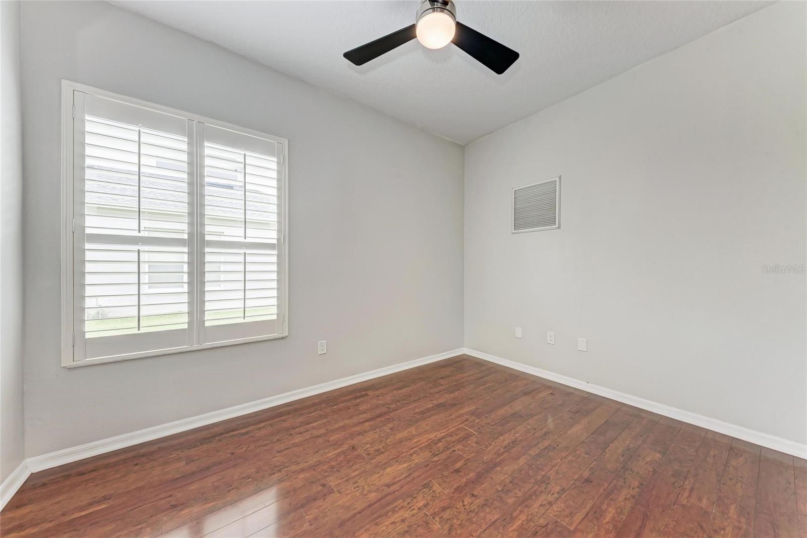 6422 BLUE GROSBEAK CIR