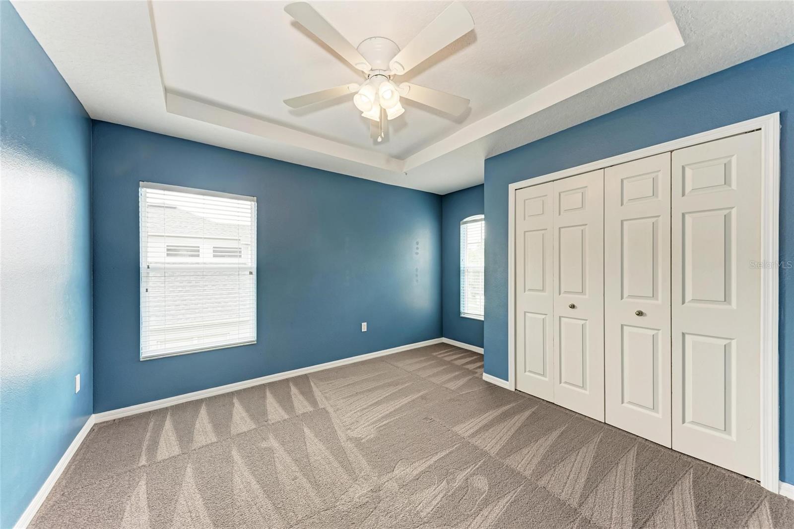 6422 BLUE GROSBEAK CIR