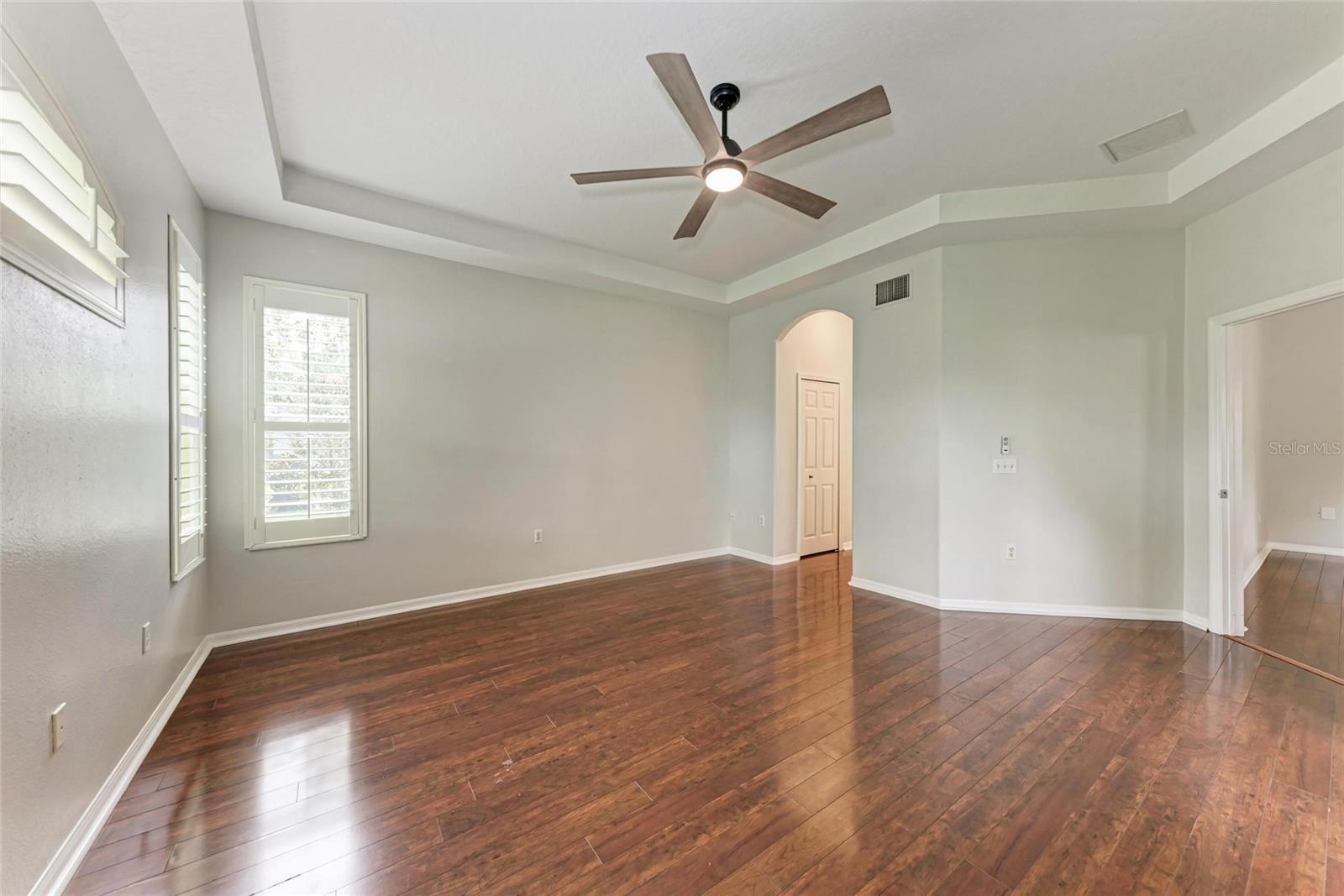 6422 BLUE GROSBEAK CIR