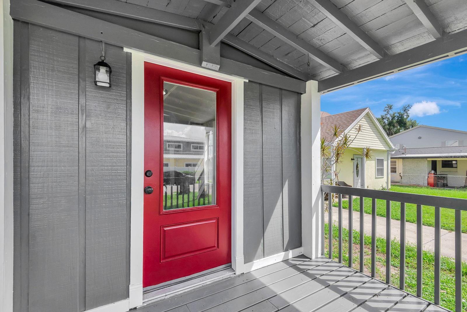 806 3RD AVE W