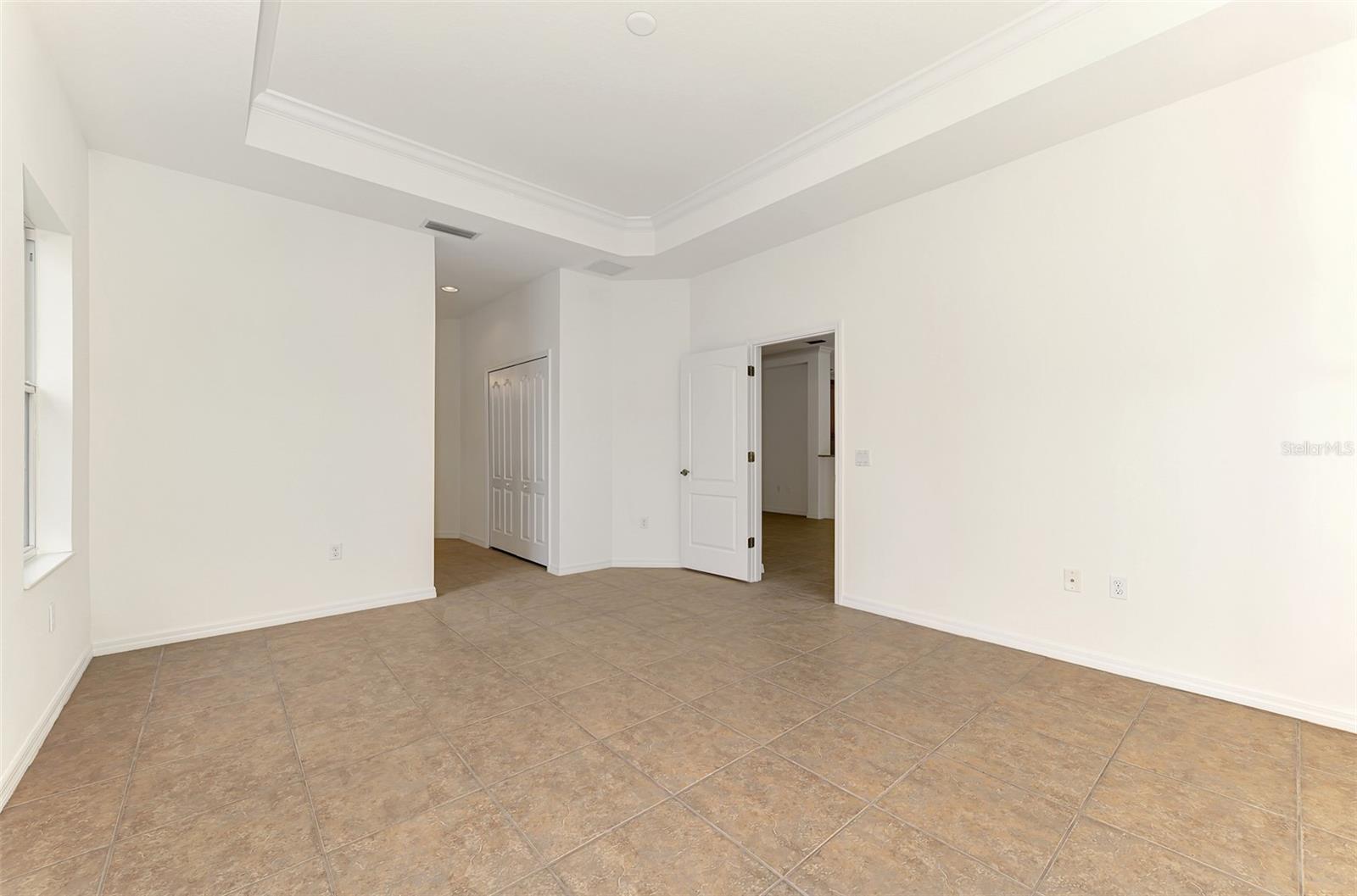 1434 BLUE HORIZON CIR