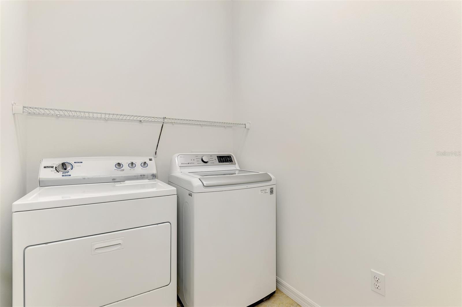 1434 BLUE HORIZON CIR