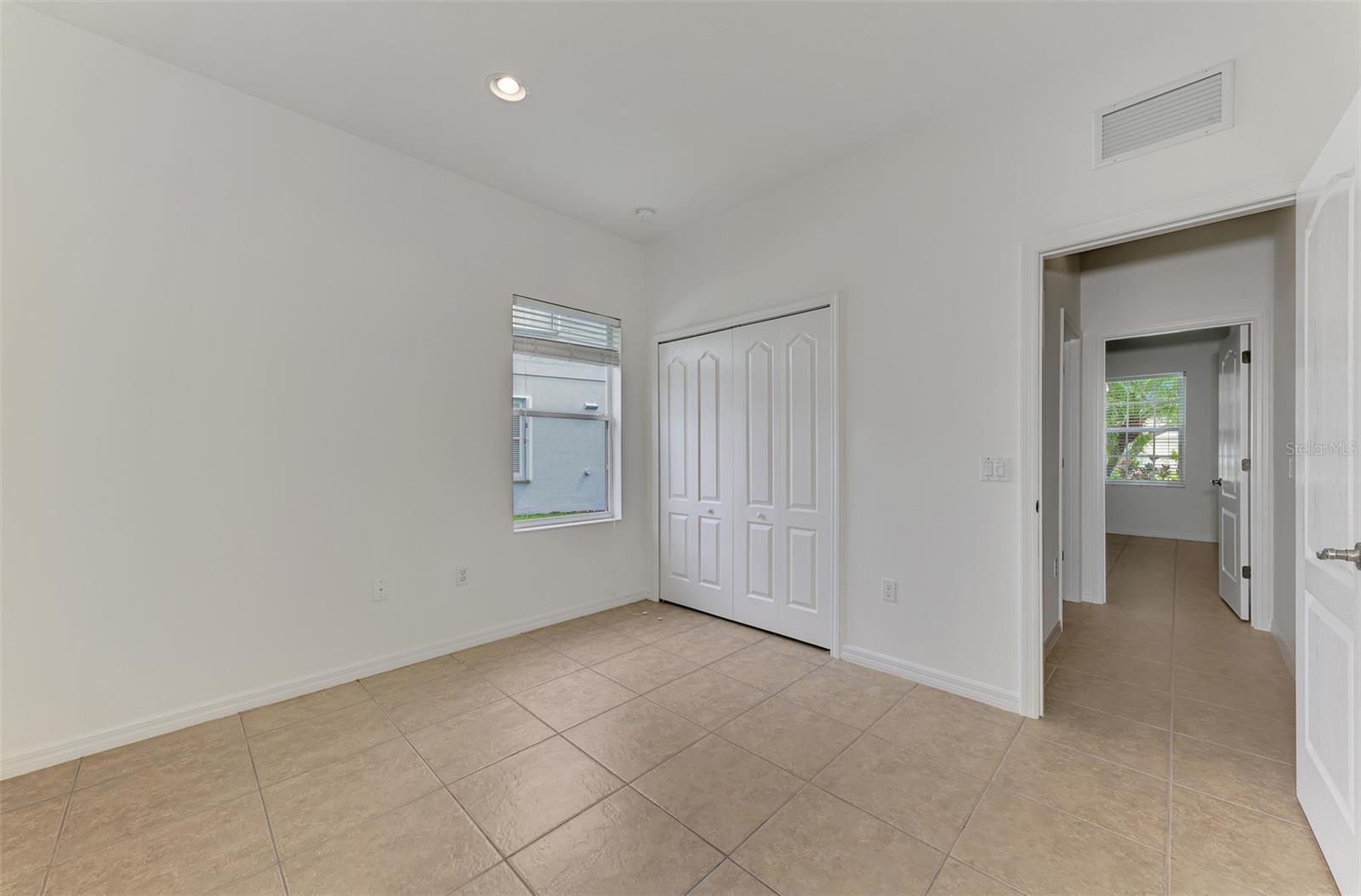 1434 BLUE HORIZON CIR