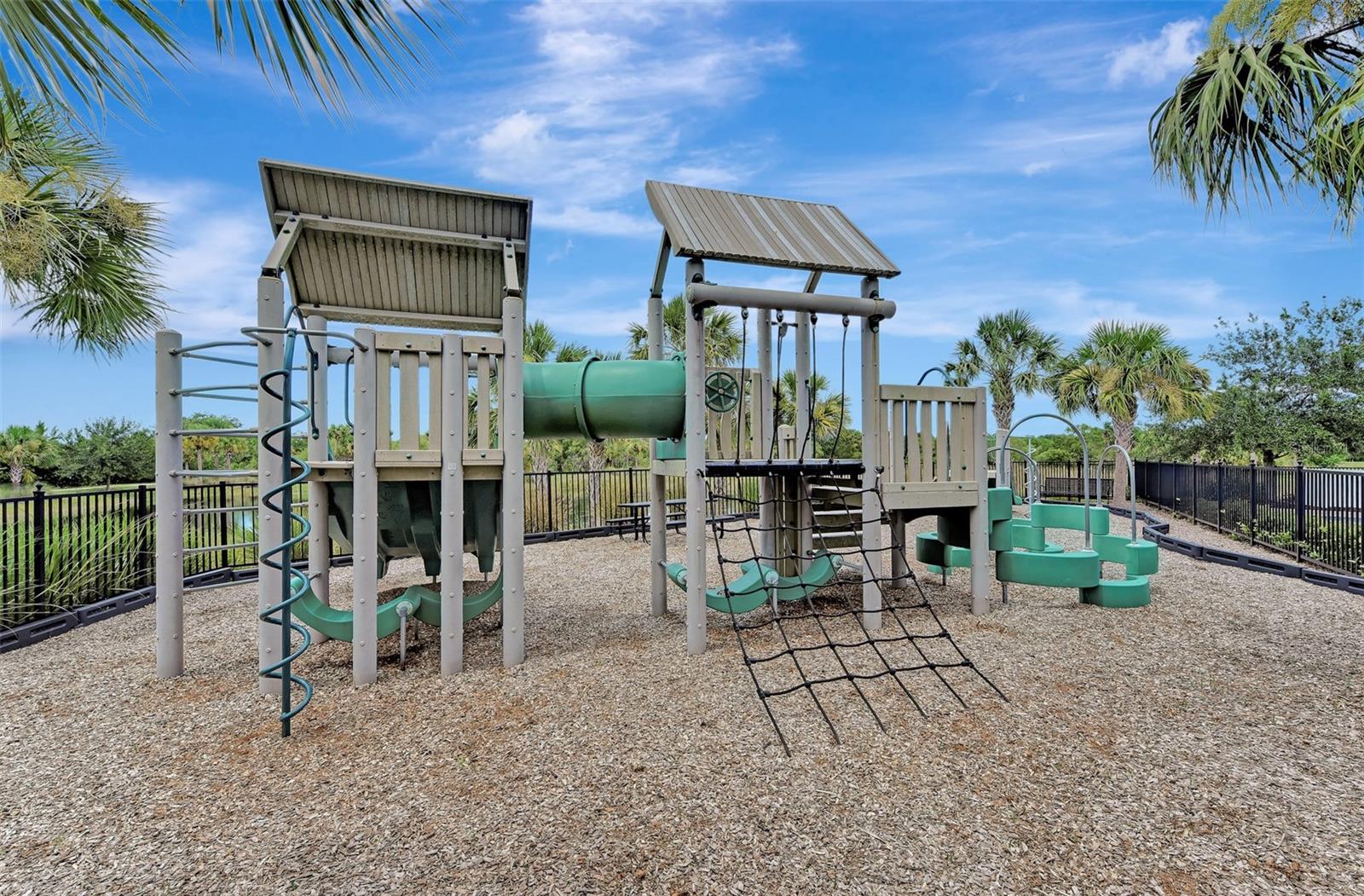 1434 BLUE HORIZON CIR