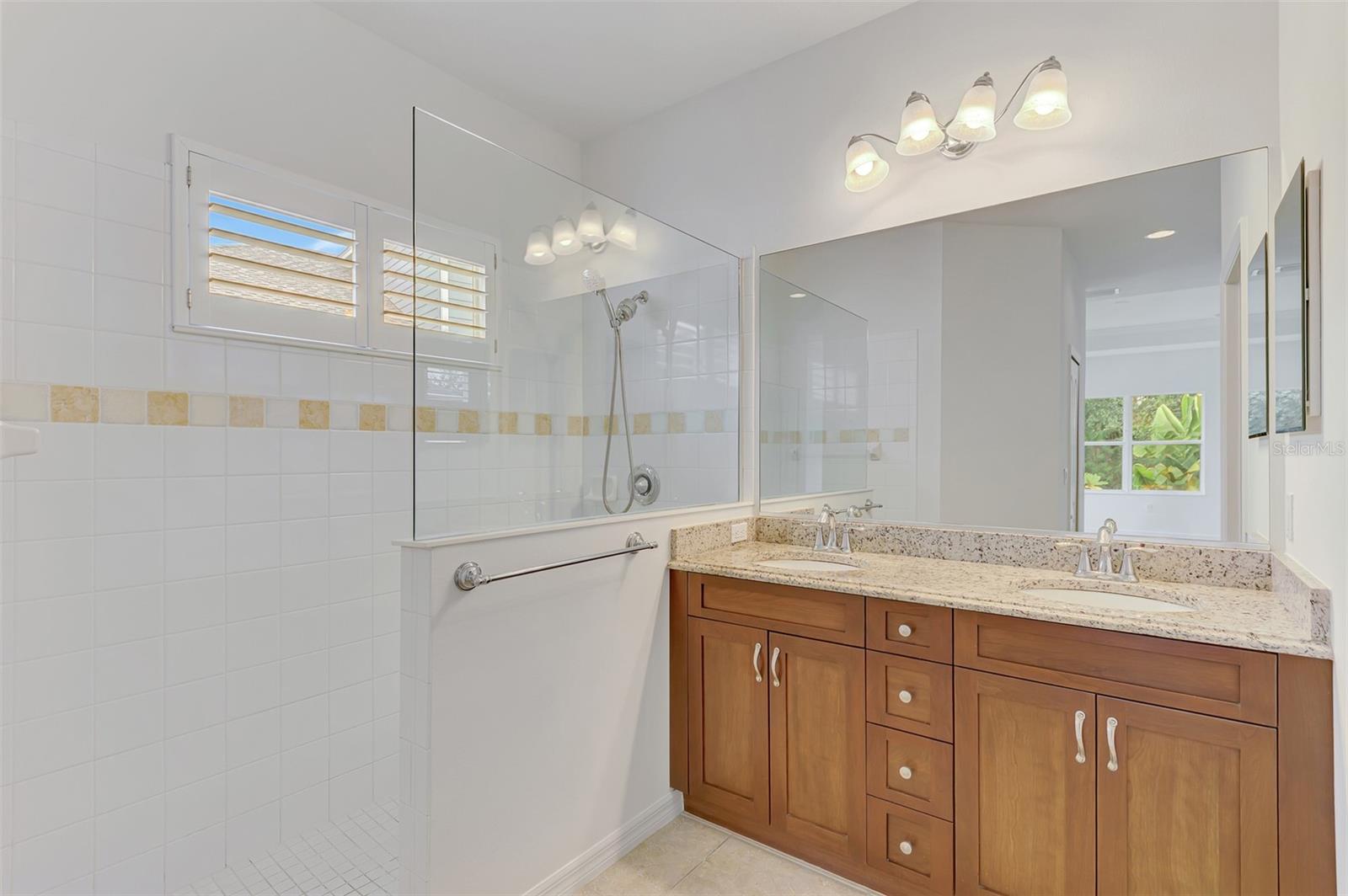 1434 BLUE HORIZON CIR