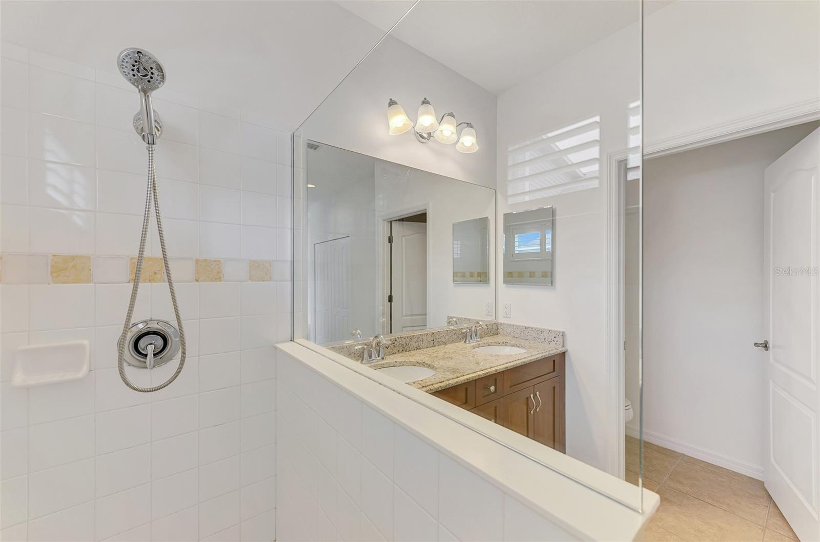 1434 BLUE HORIZON CIR