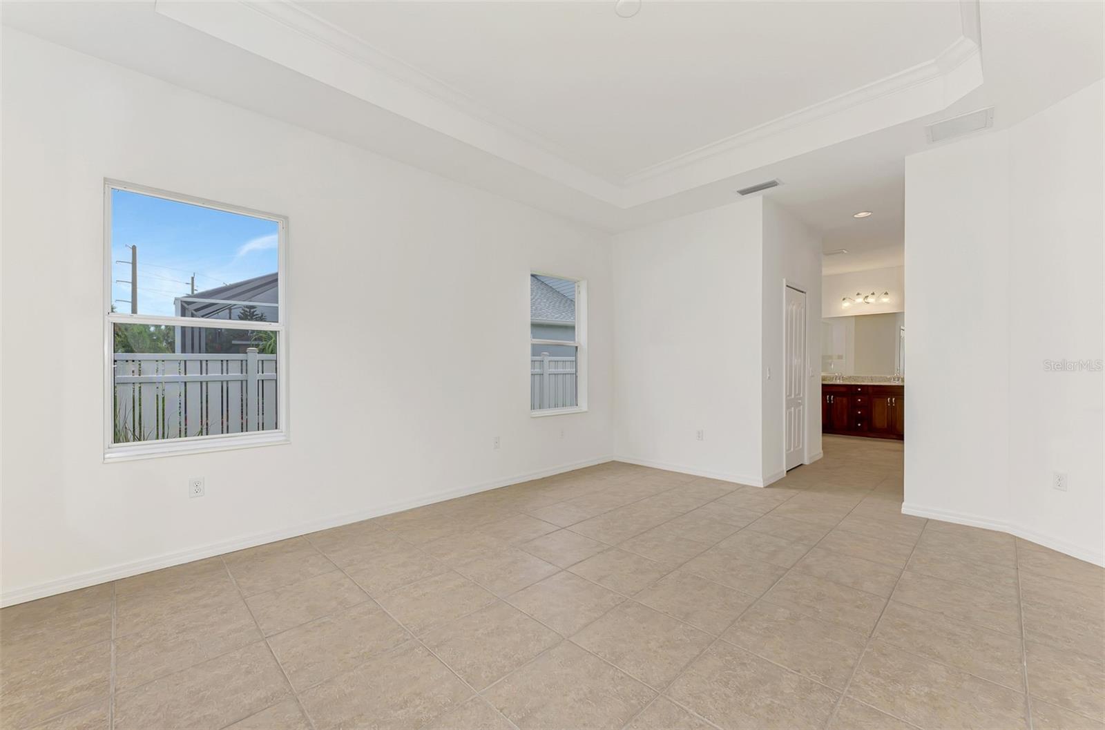 1434 BLUE HORIZON CIR