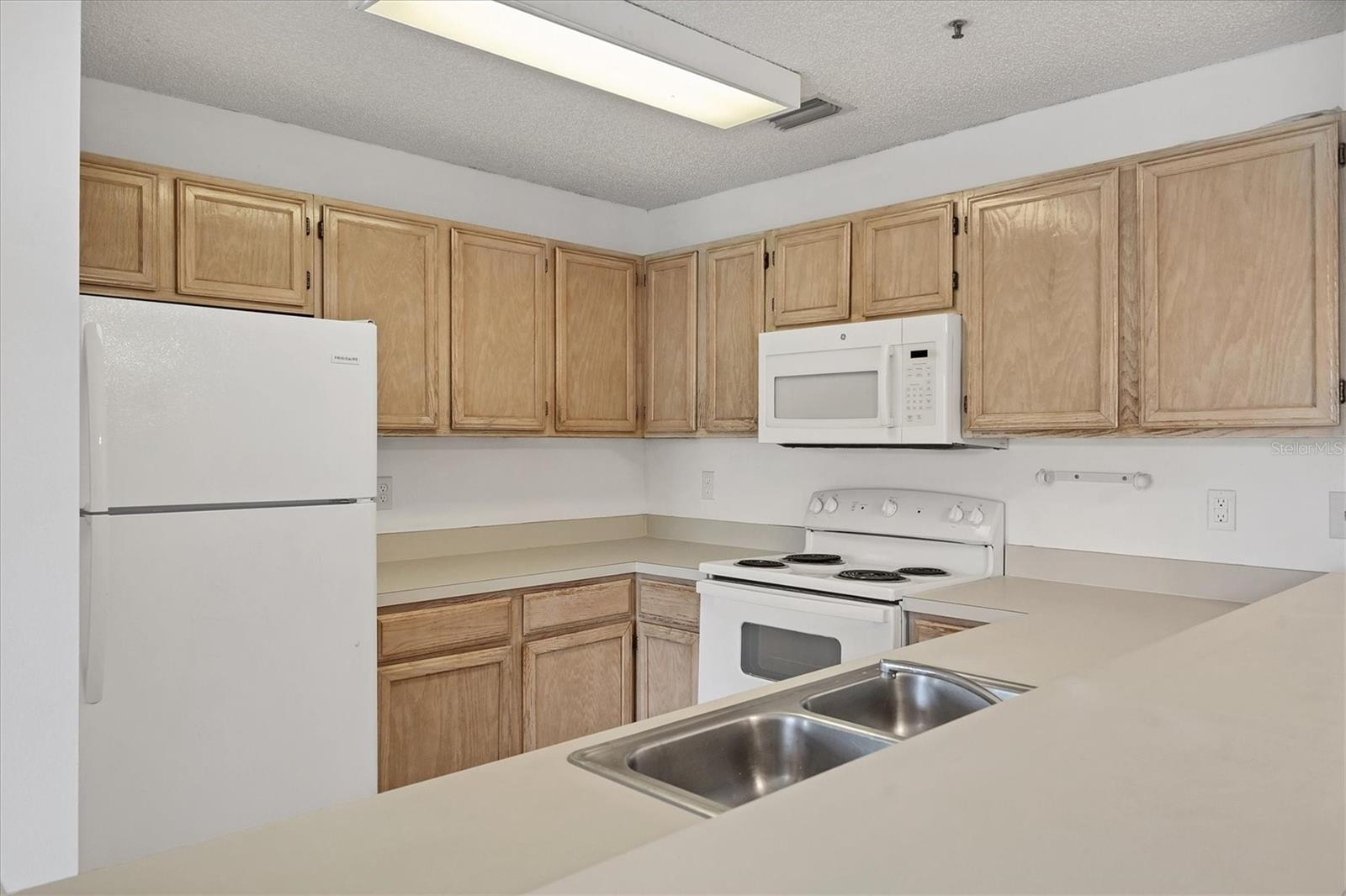 4029 CROCKERS LAKE BLVD #14