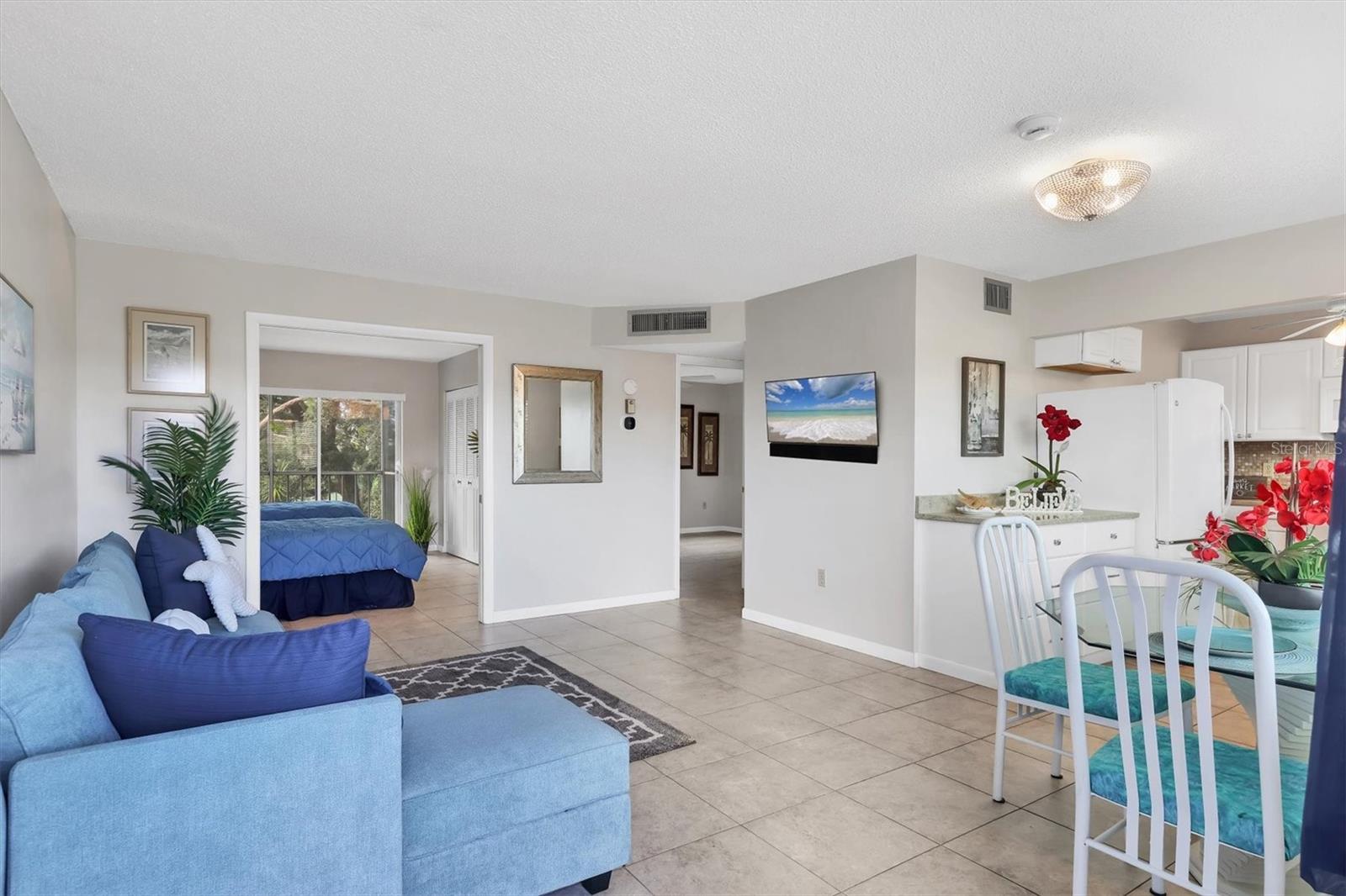 4440 IRONWOOD CIR #207D