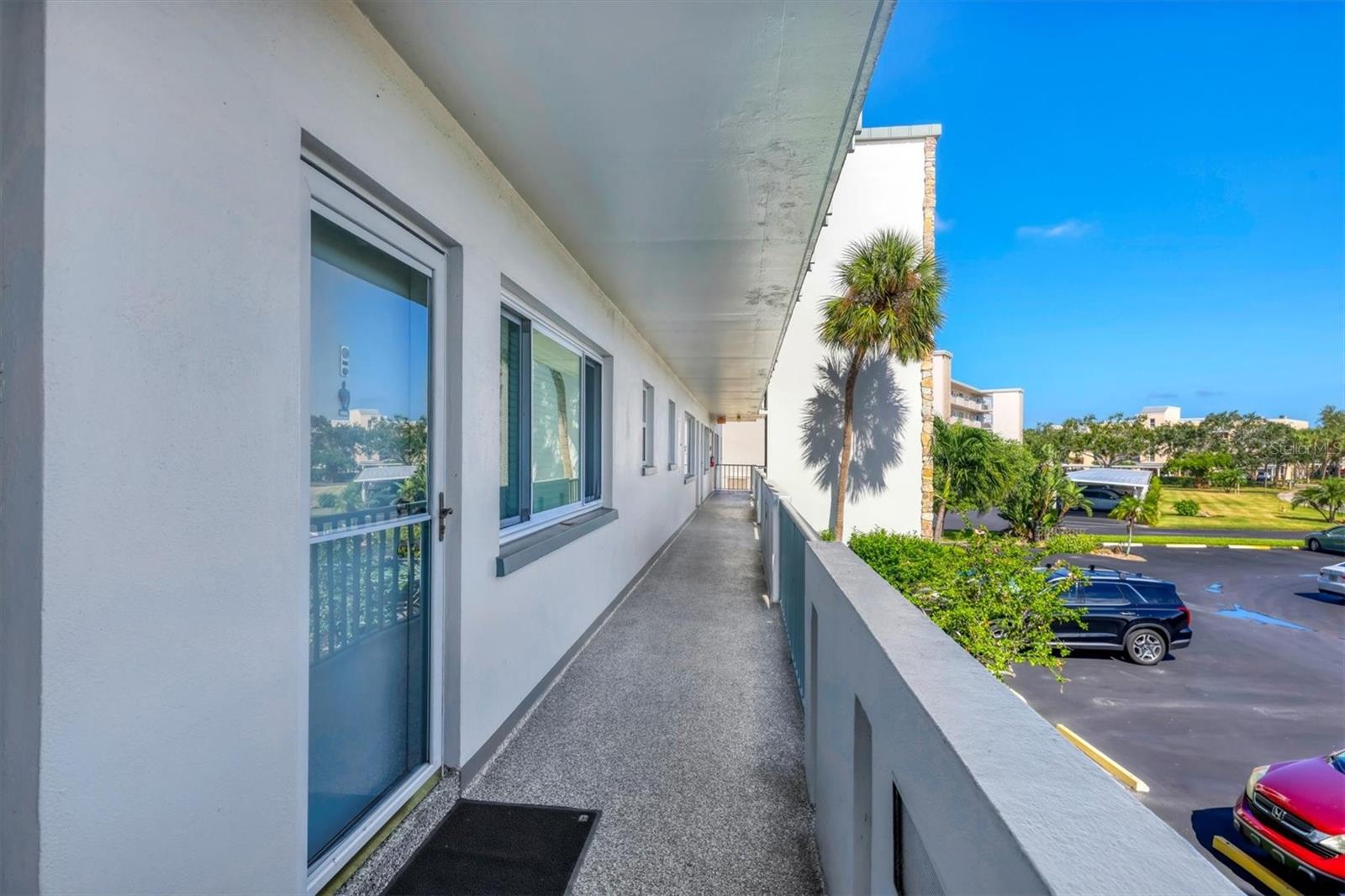 4440 IRONWOOD CIR #207D