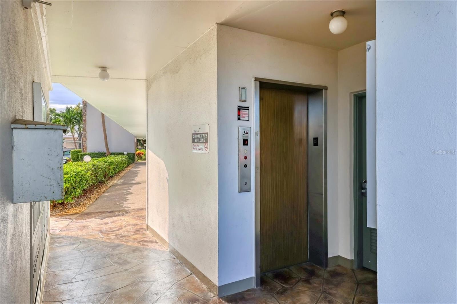 4440 IRONWOOD CIR #207D