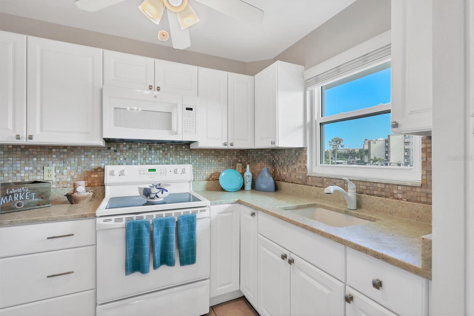 4440 IRONWOOD CIR #207D