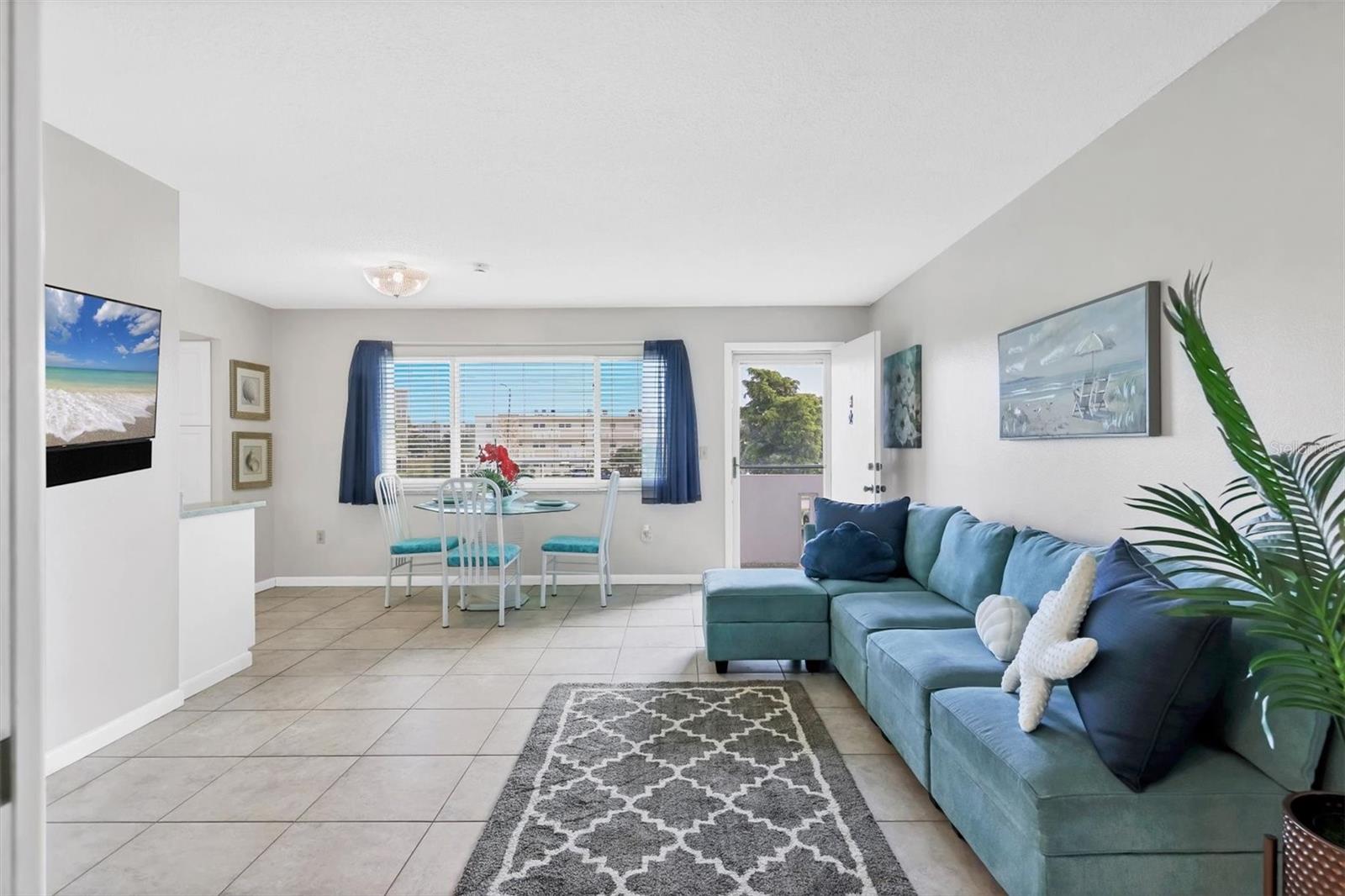 4440 IRONWOOD CIR #207D