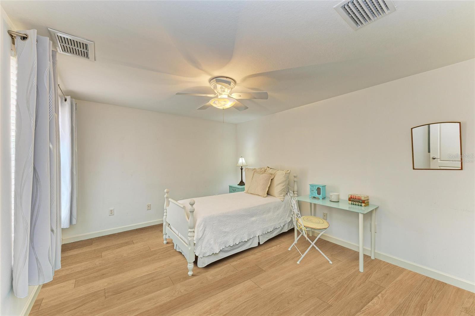 6654 7TH AVENUE CIR W #6654