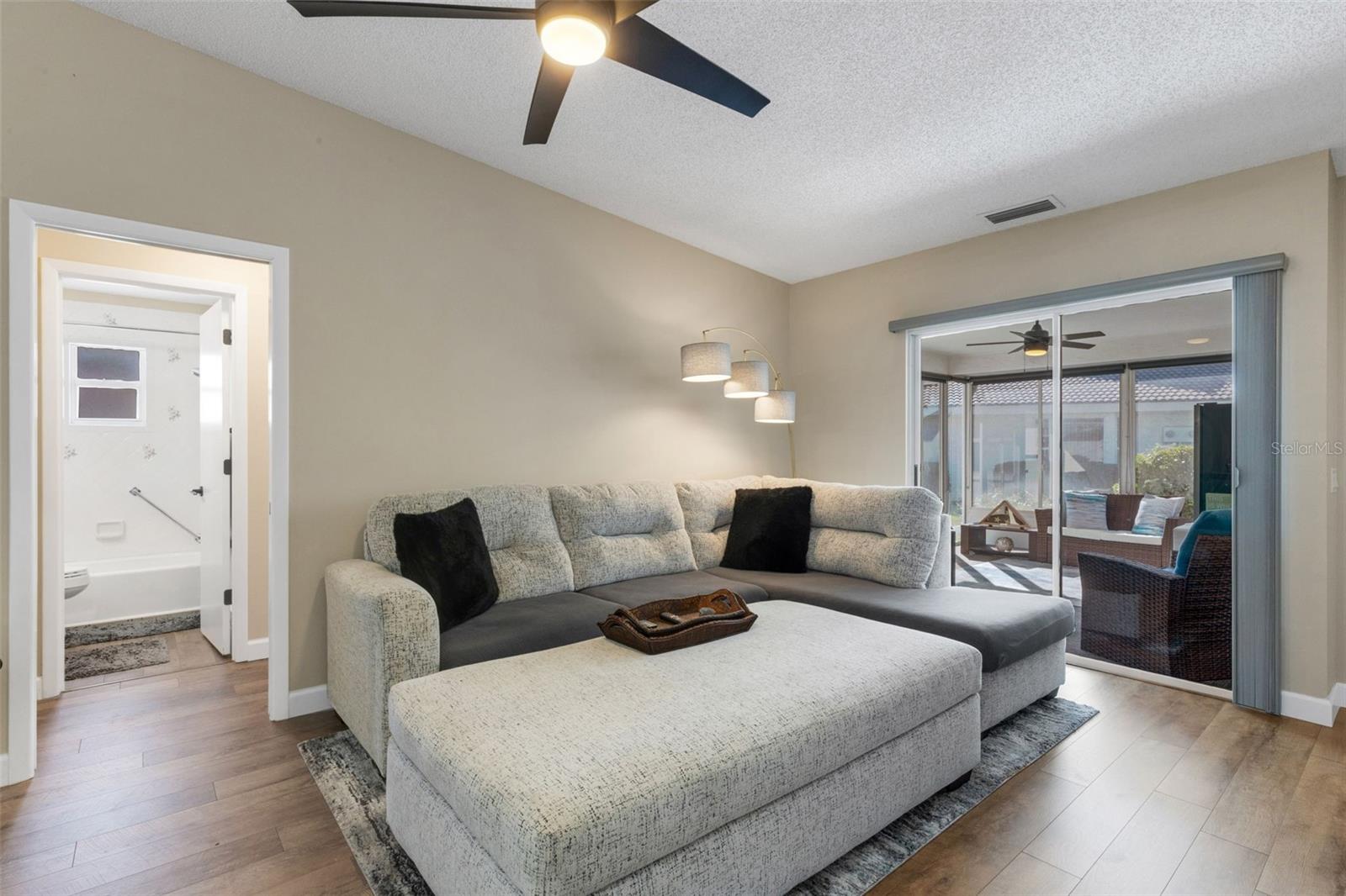 5621 GARDEN LAKES PALM