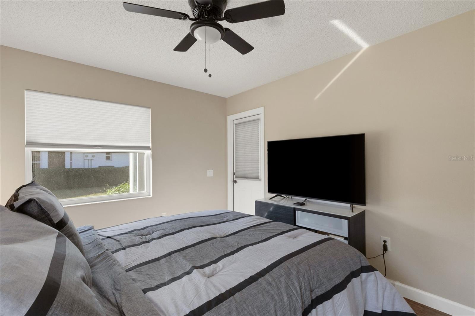 5621 GARDEN LAKES PALM