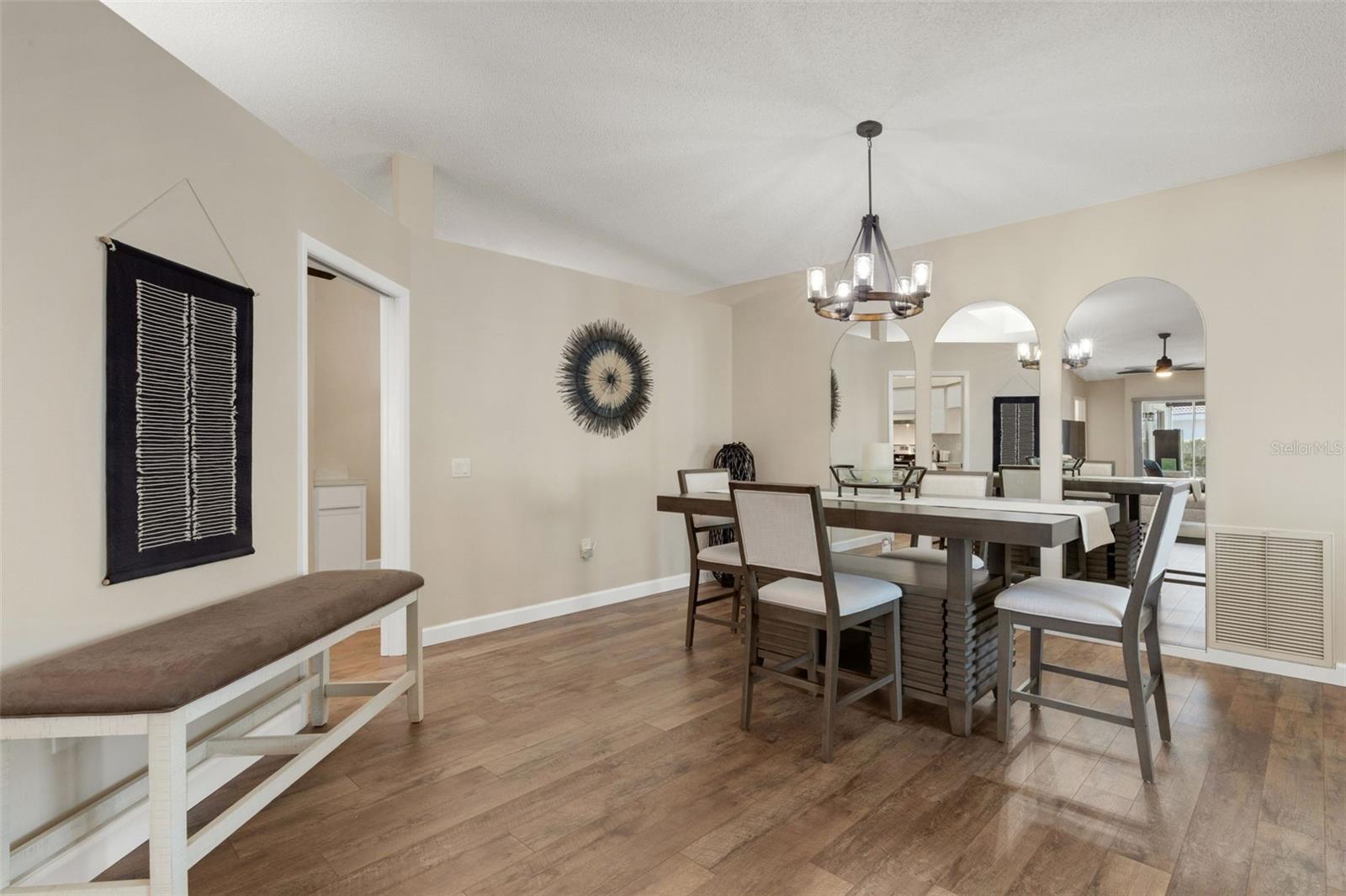 5621 GARDEN LAKES PALM