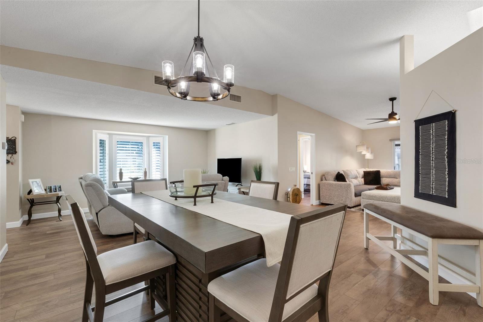 5621 GARDEN LAKES PALM