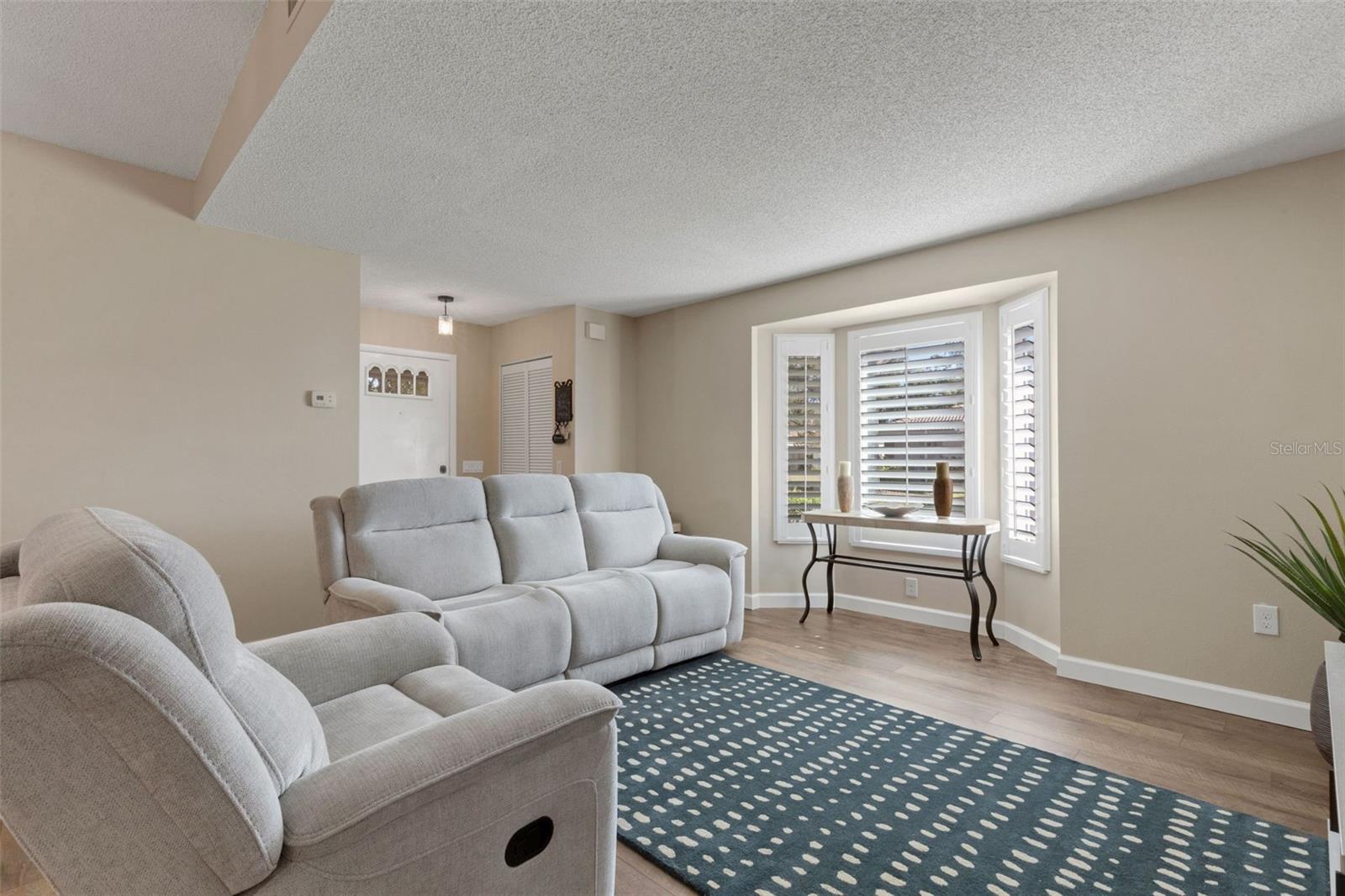 5621 GARDEN LAKES PALM