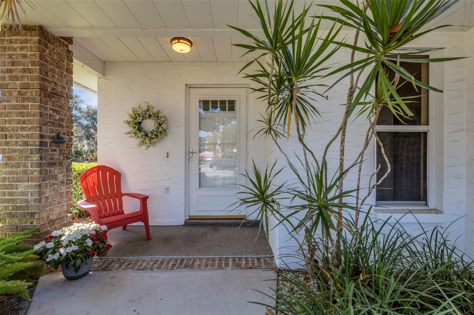 5621 GARDEN LAKES PALM