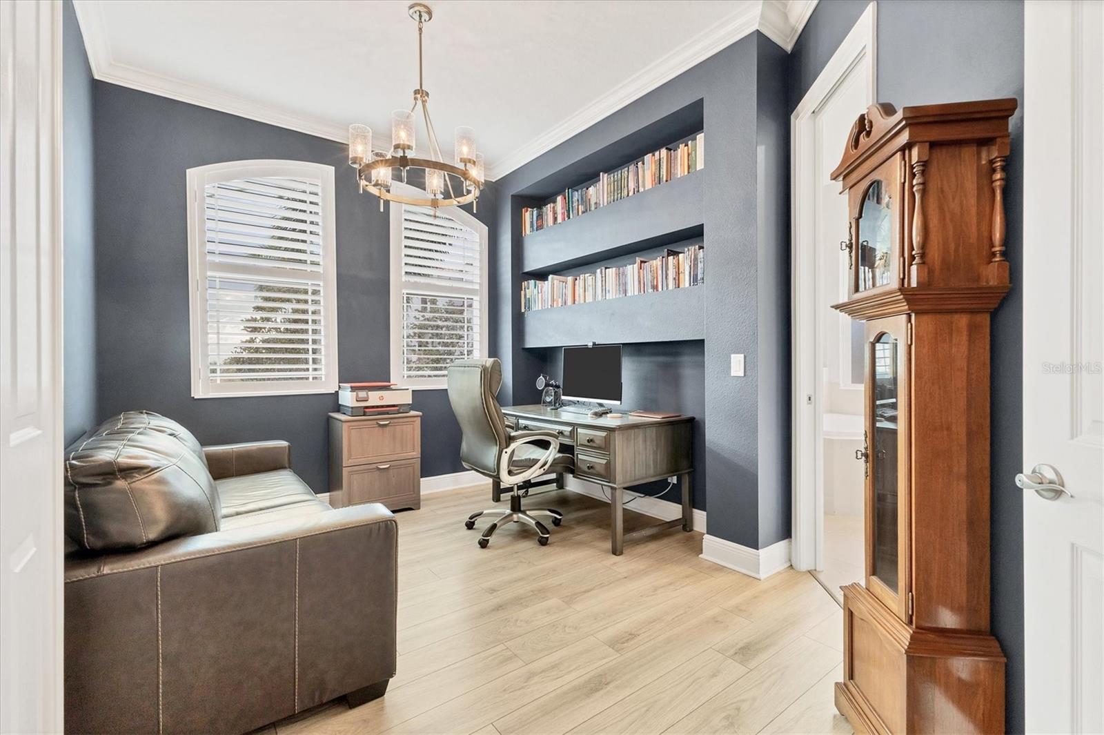 6261 CHAMPIONS ROW ST