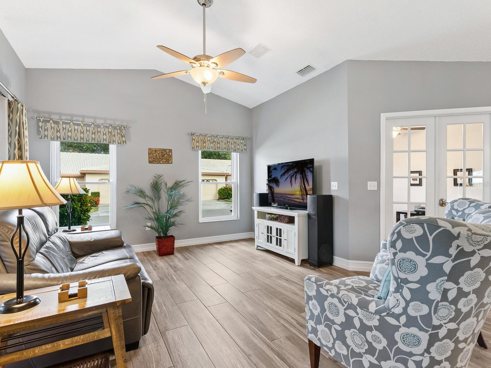 4124 ROSAS AVE #3081