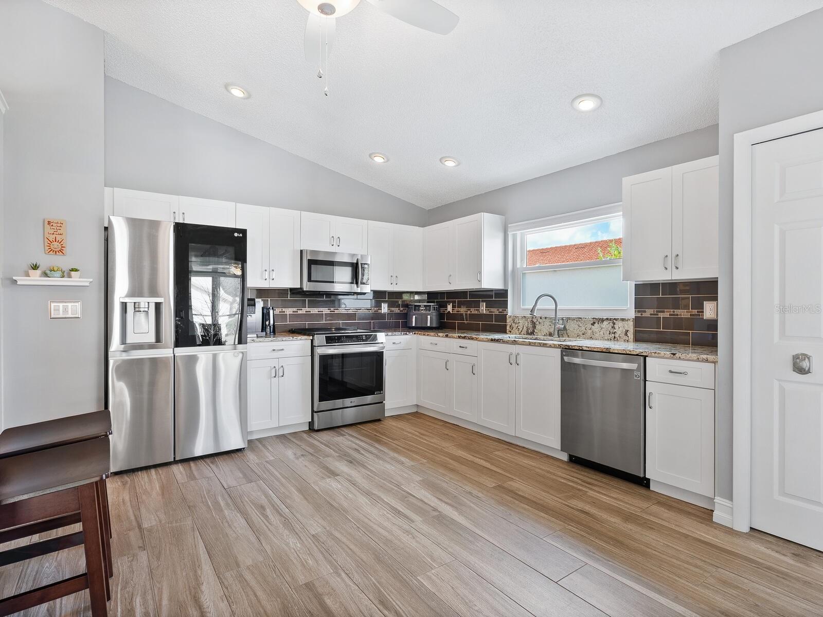 4124 ROSAS AVE #3081