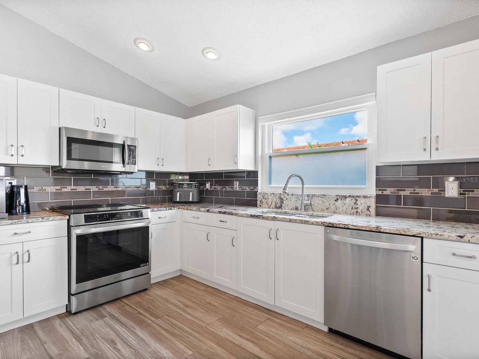 4124 ROSAS AVE #3081