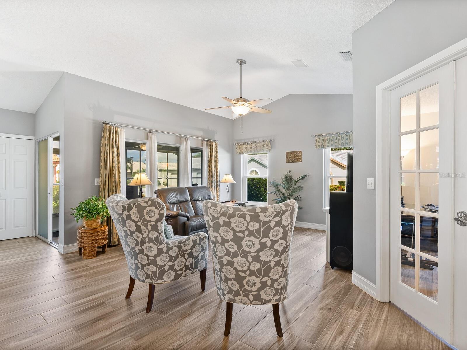 4124 ROSAS AVE #3081