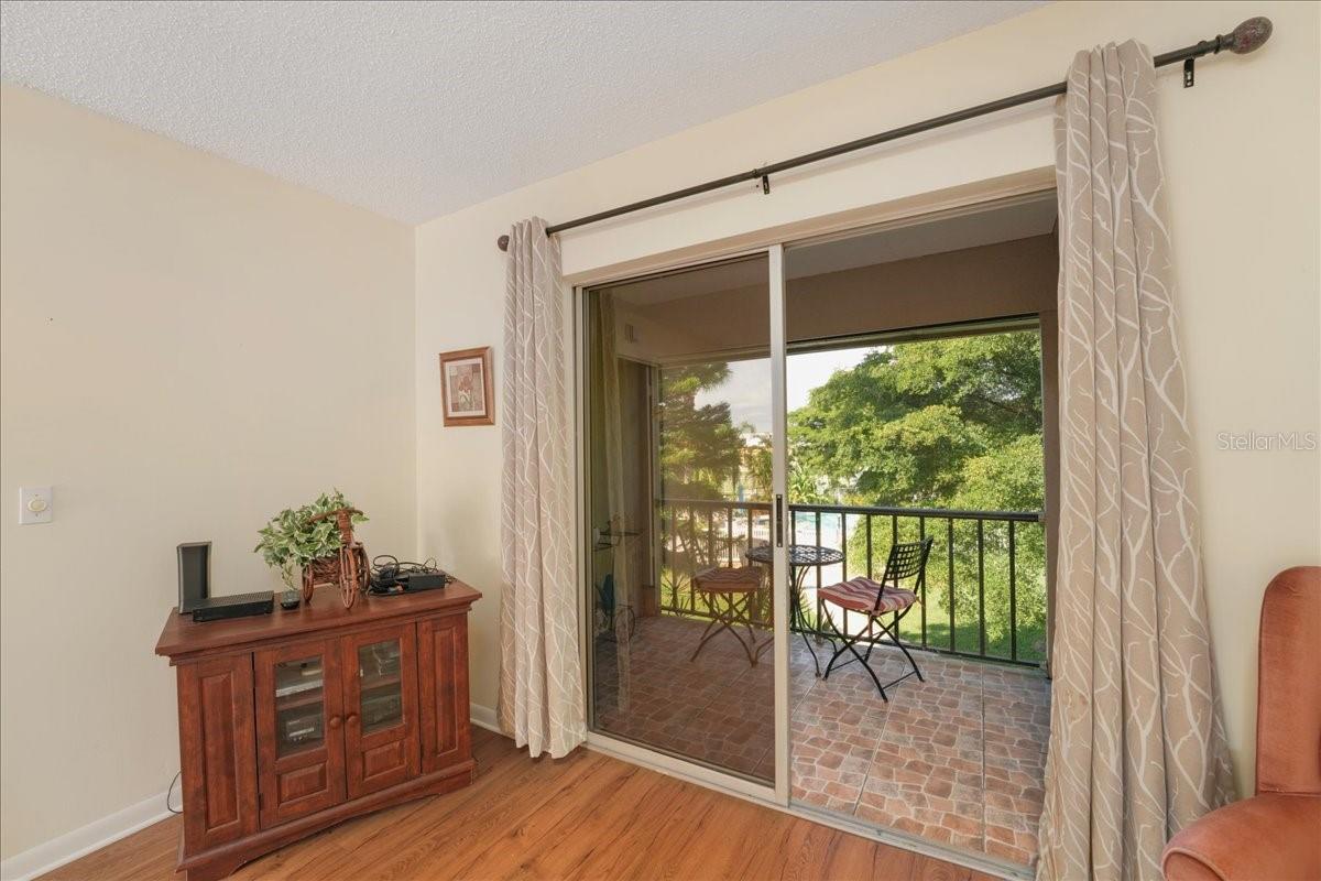 6128 7TH AVE W #6128