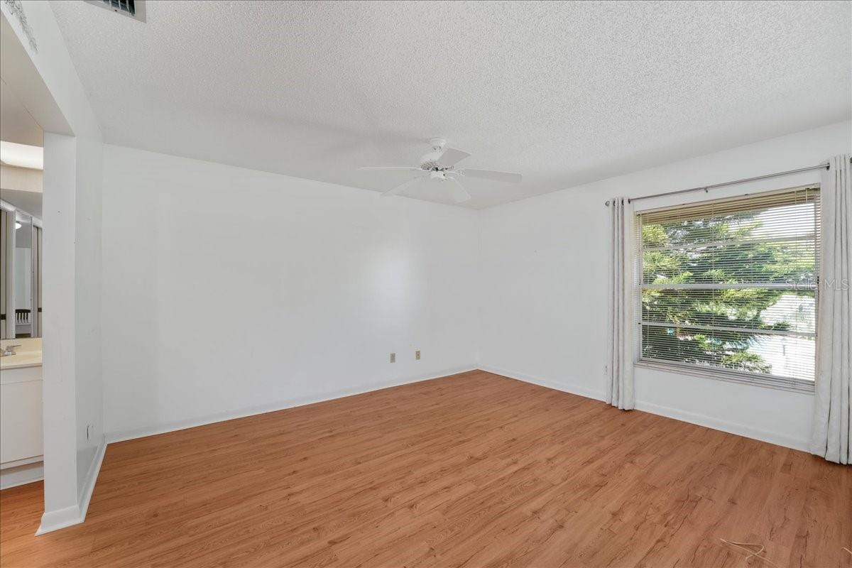 6128 7TH AVE W #6128