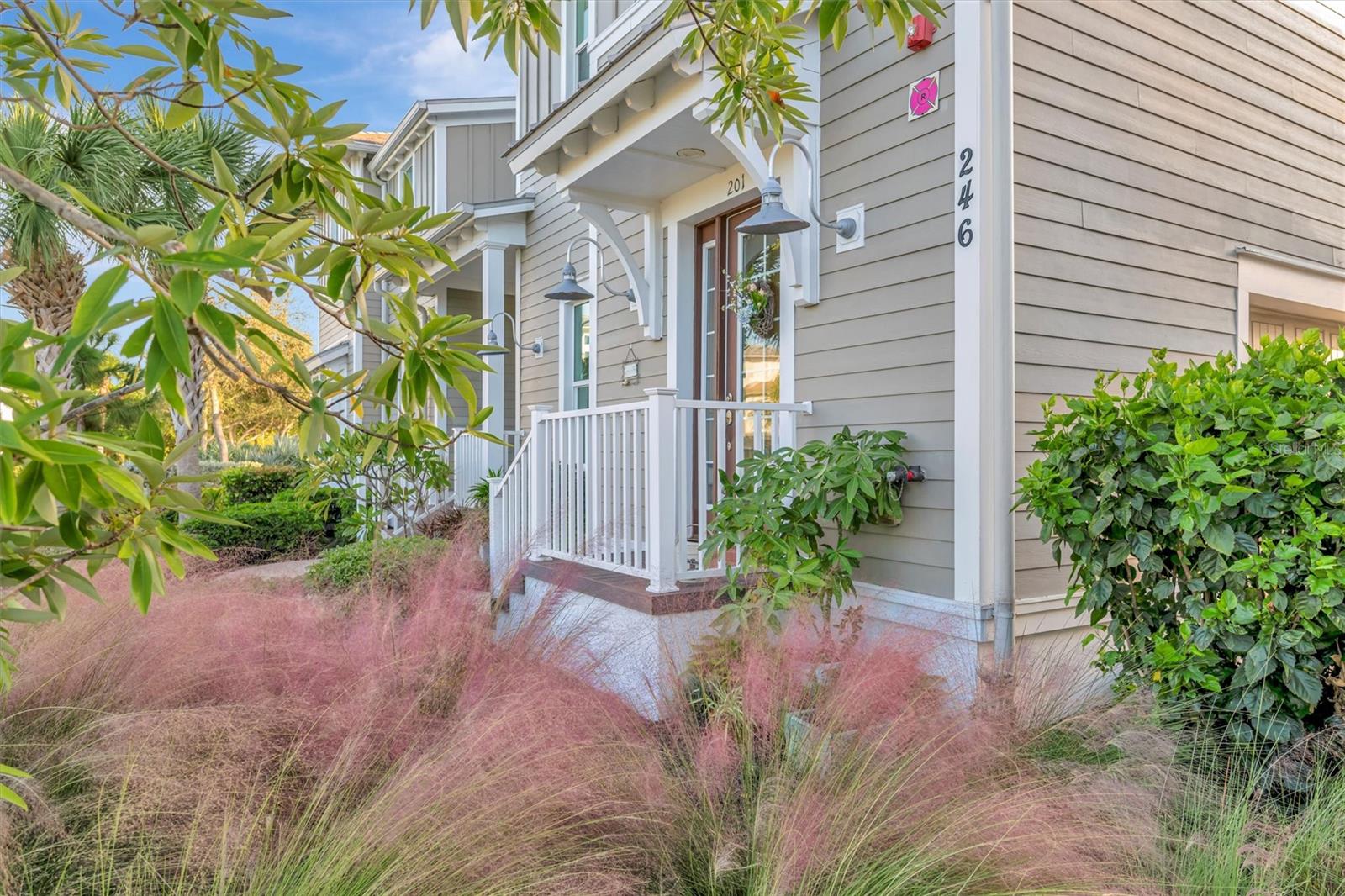 246 SAPPHIRE LAKE DR #201