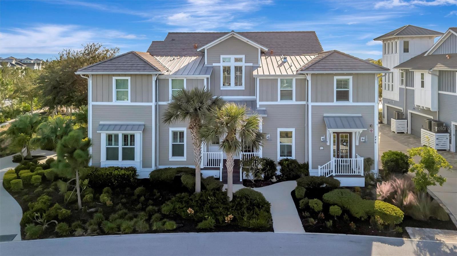 246 SAPPHIRE LAKE DR #201