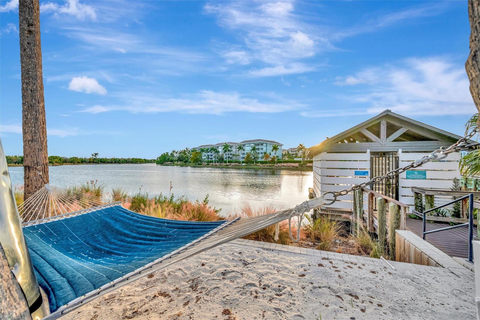 246 SAPPHIRE LAKE DR #201