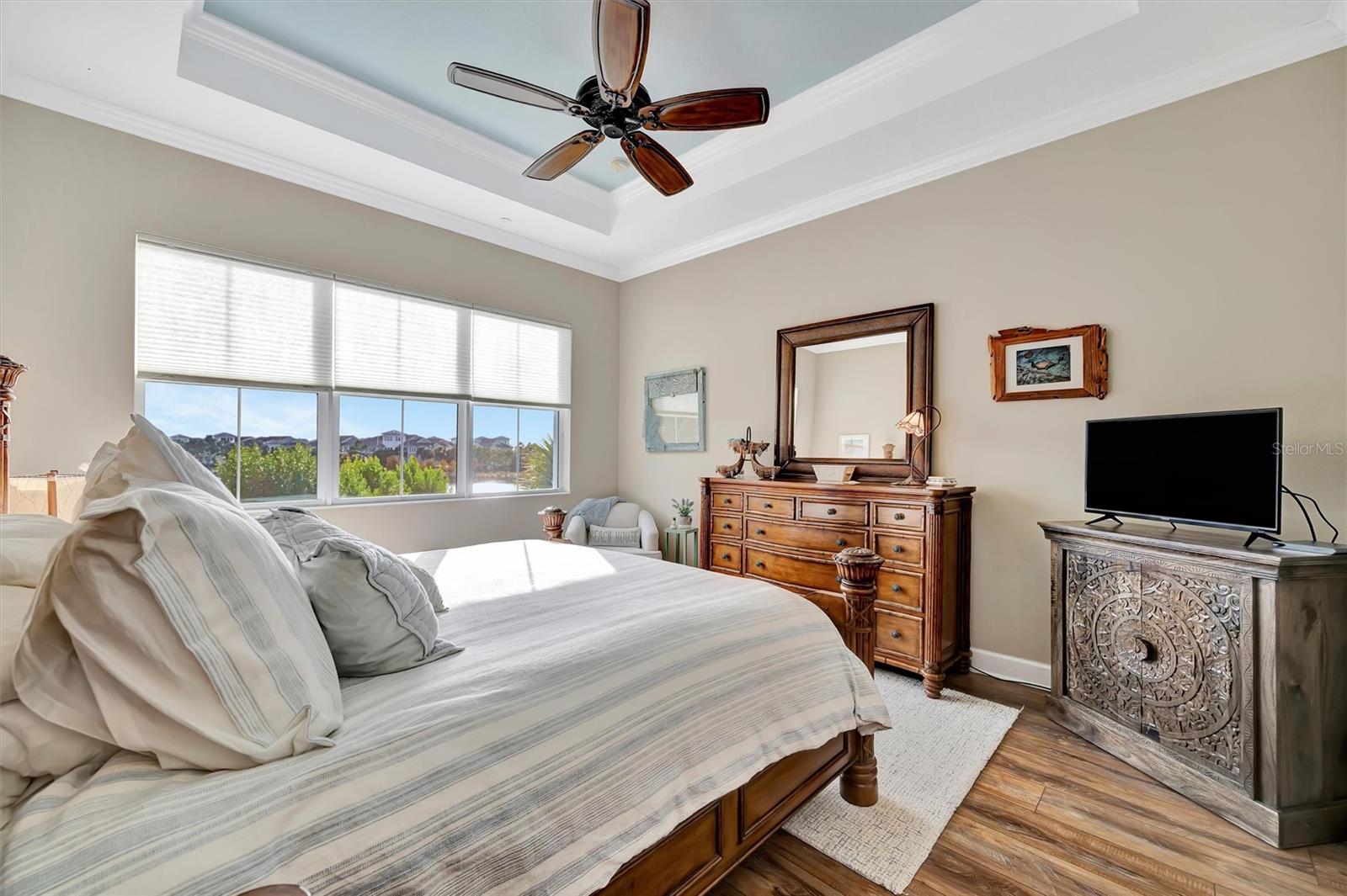 246 SAPPHIRE LAKE DR #201