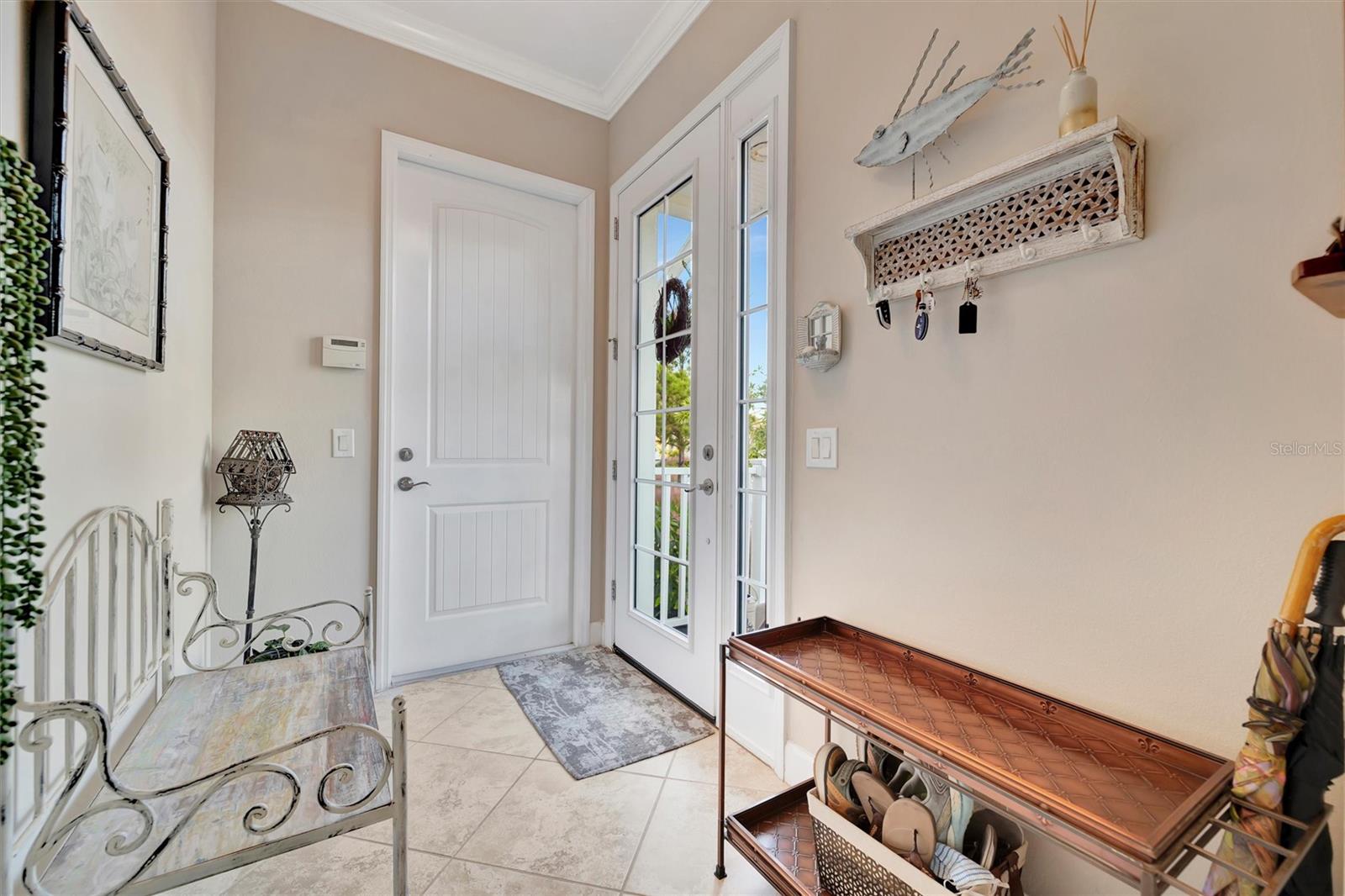 246 SAPPHIRE LAKE DR #201