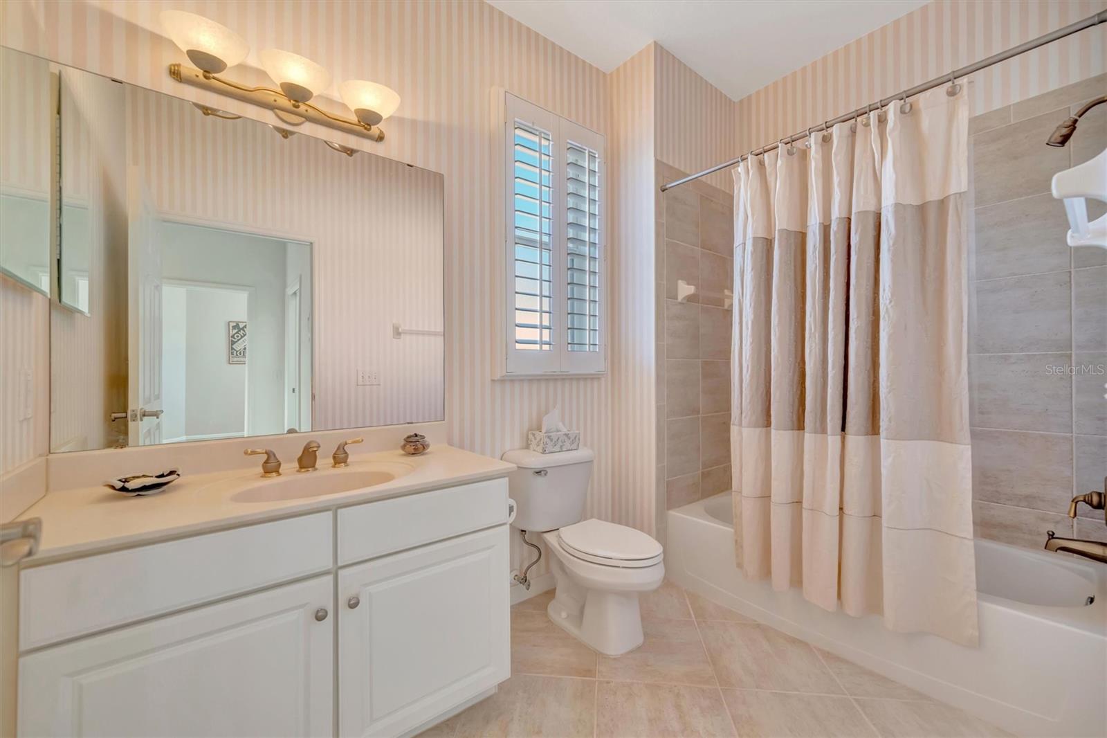 4265 CASCADE FALLS DR