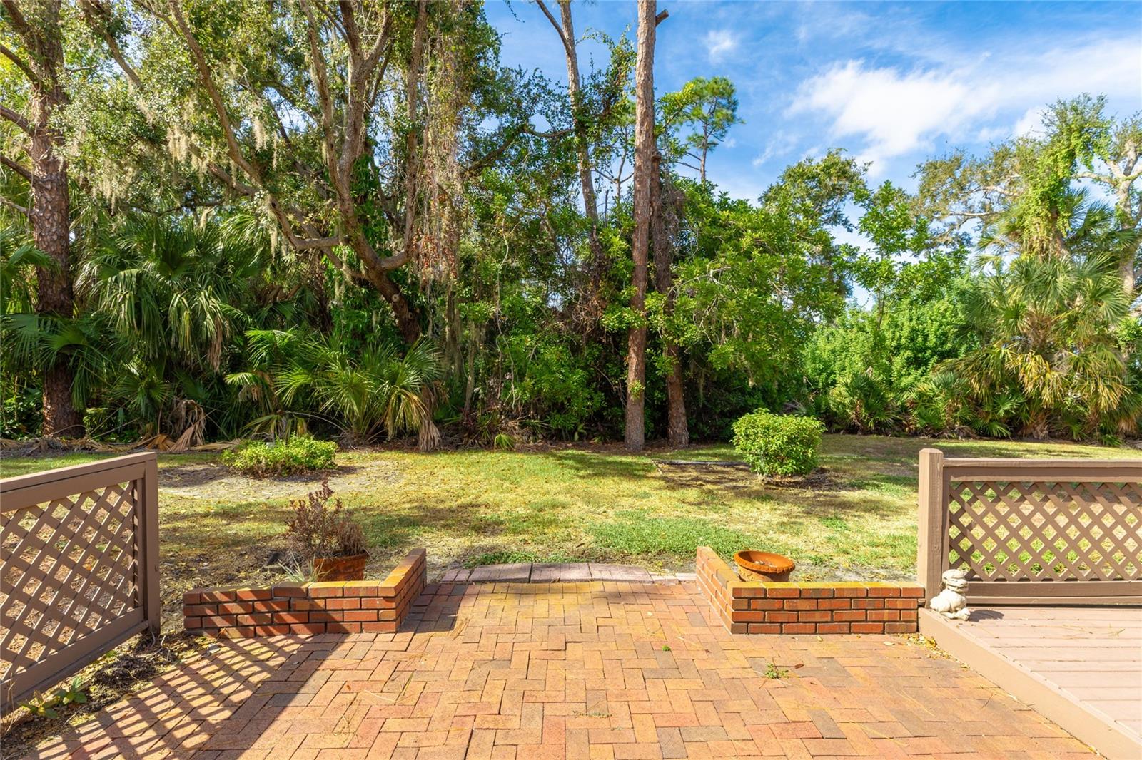 7106 SAINT ANDREWS LN