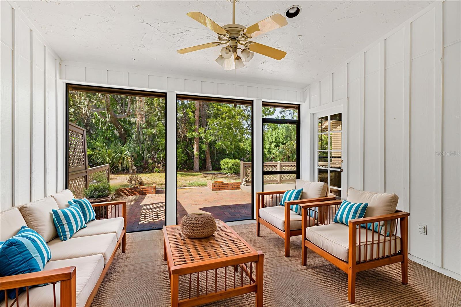 7106 SAINT ANDREWS LN