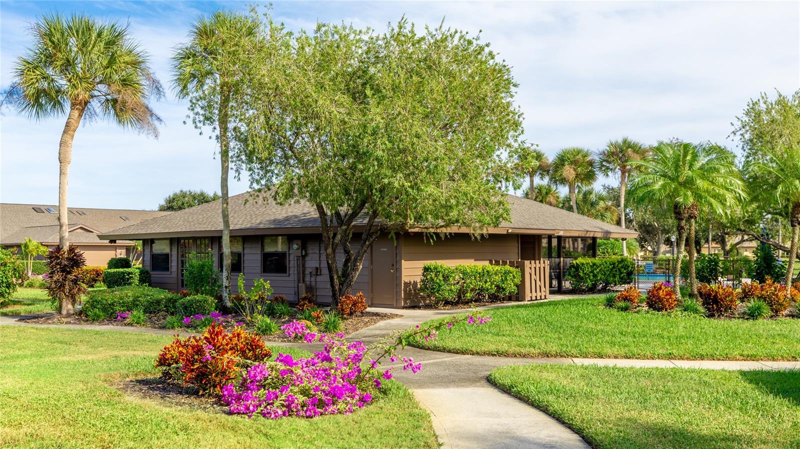 7106 SAINT ANDREWS LN